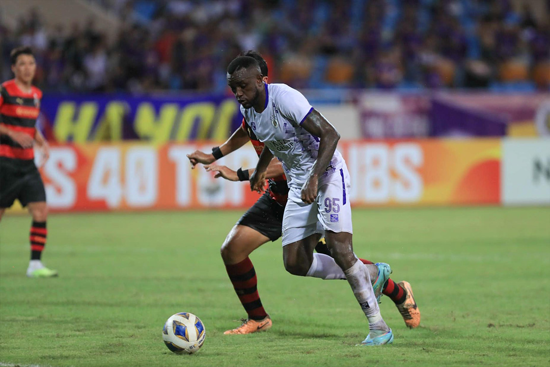 Joel Tagueu Hà Nội FC