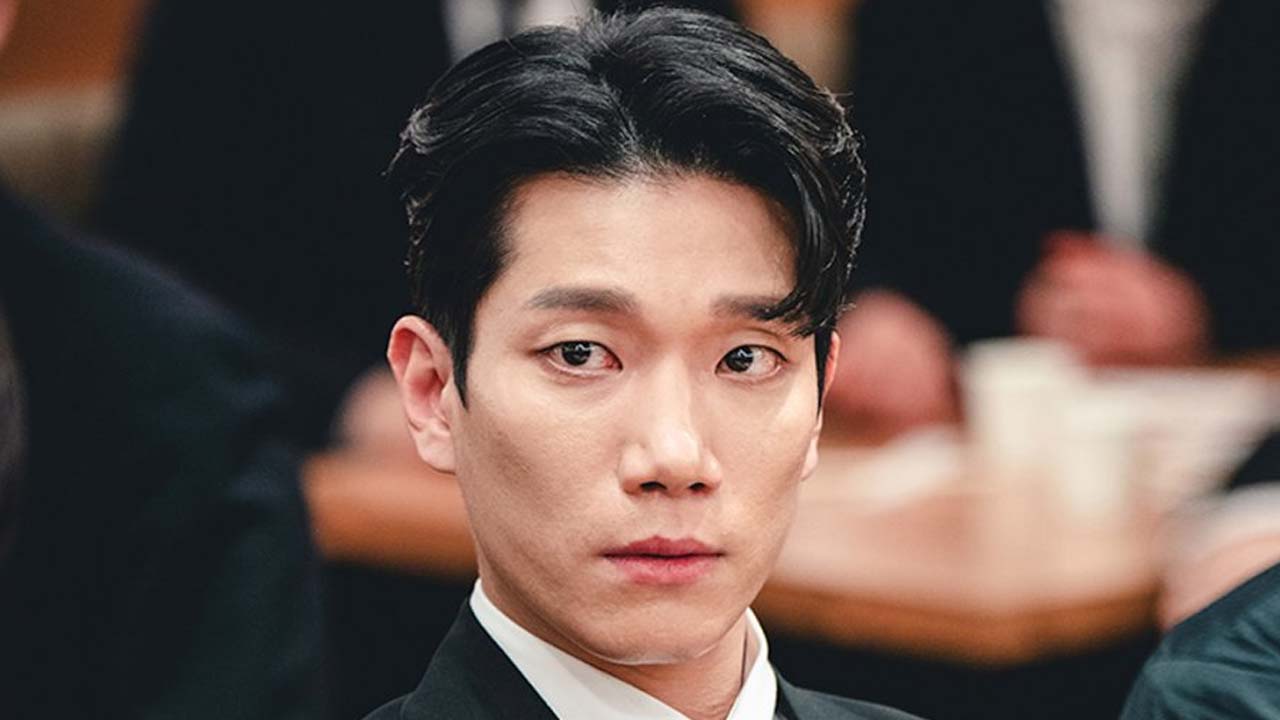 Kim Kyung Nam trong vai Jang Jae Kyeong